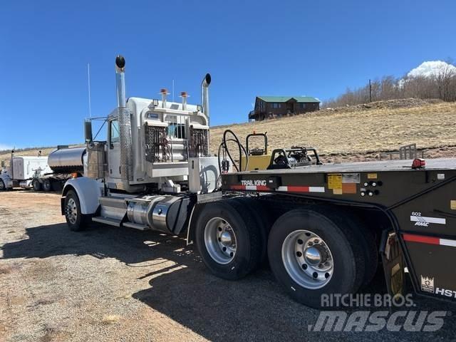 Kenworth W900L Trekkers