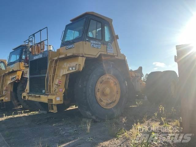 Komatsu 330M Knik dumptrucks