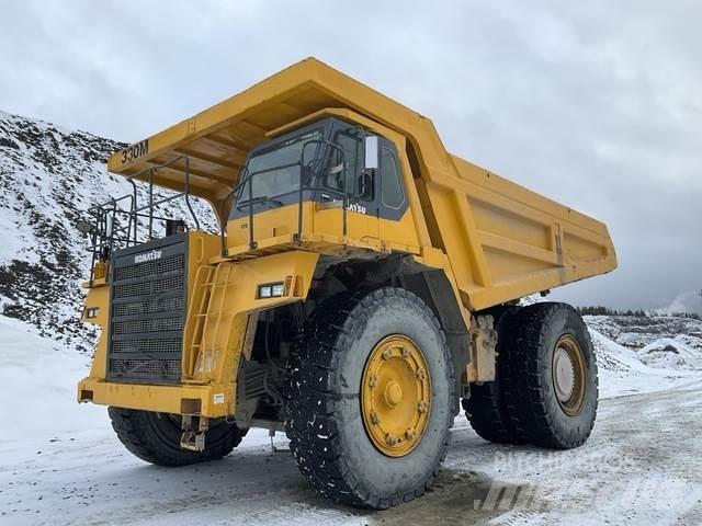 Komatsu 330M Knik dumptrucks