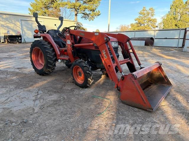 Kubota L2800D Tractoren