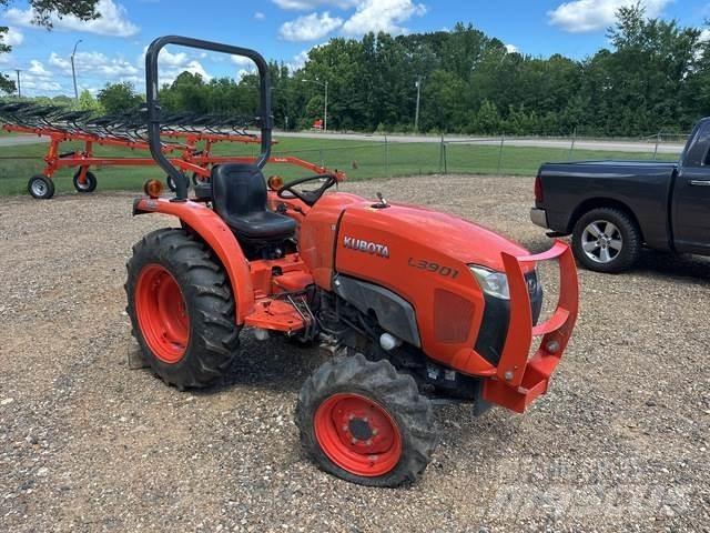 Kubota L3901DT Compacttrekkers