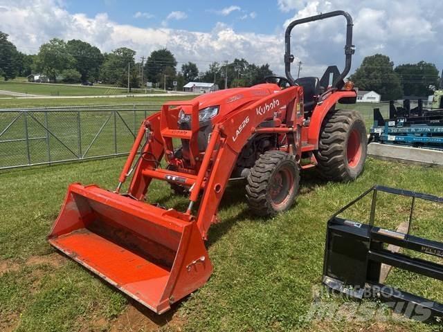 Kubota L3902DT Compacttrekkers