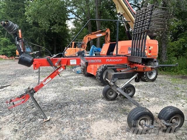 Kubota RA1042T Schudders
