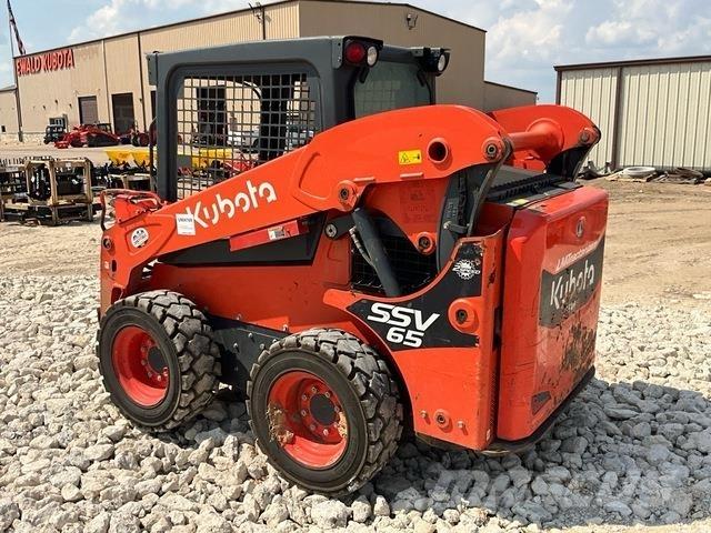 Kubota SSV65P Schrankladers
