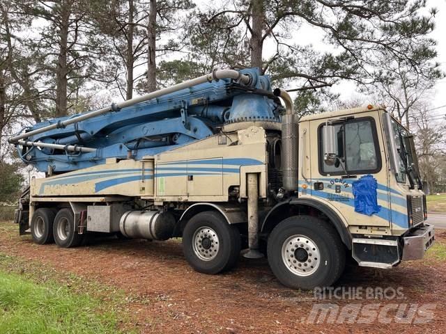 Mack 47M Betonpomptrucks