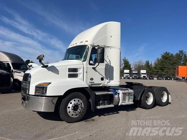 Mack Anthem Trekkers