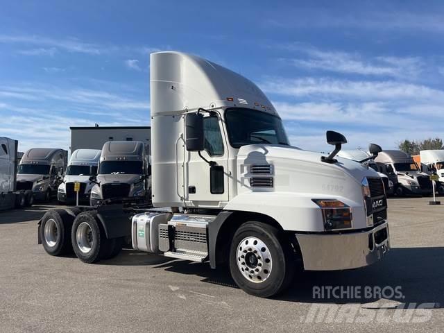 Mack Anthem Trekkers
