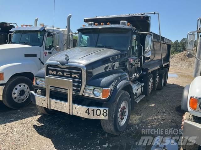 Mack CV713 Kipper