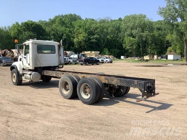 Mack CV713 Cabine en interieur