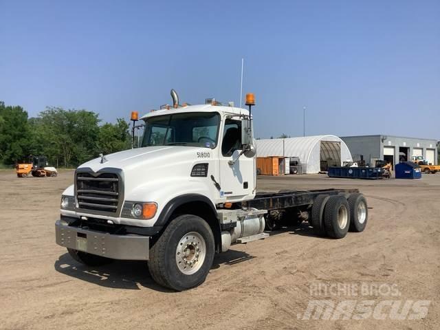 Mack CV713 Cabine en interieur