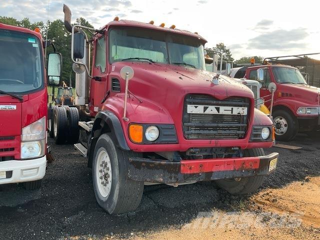 Mack CV713 Cabine en interieur