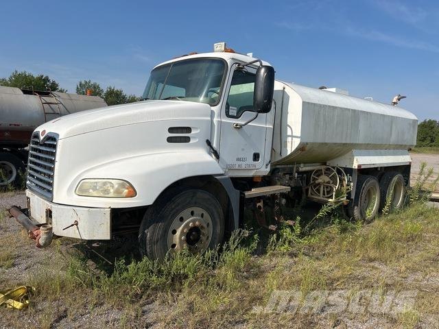 Mack CXN612 Water tankwagens