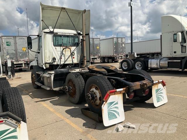 Mack CXU613 Trekkers
