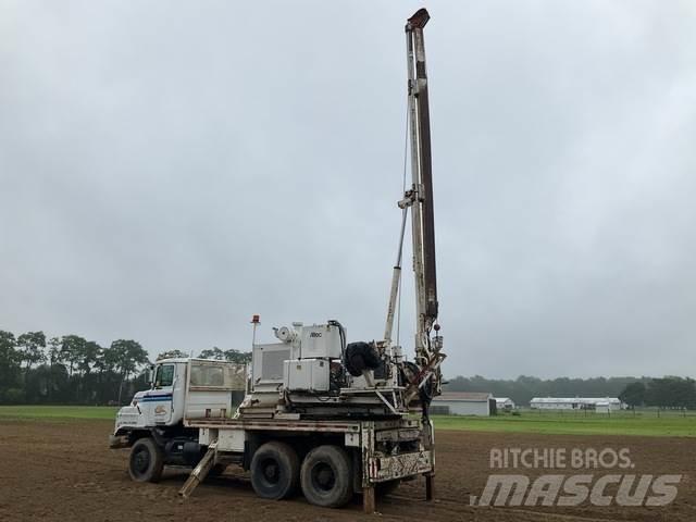 Mack DMM6906S Mobiele Boorinstallatie