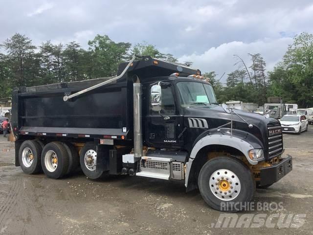 Mack GU713 Kipper
