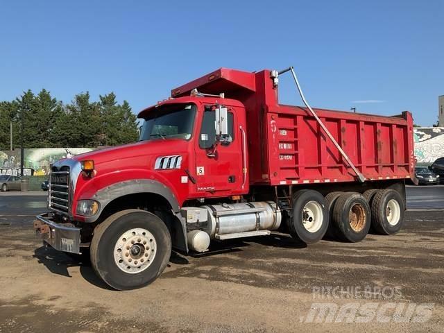 Mack GU713 Kipper