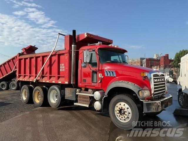 Mack GU713 Kipper