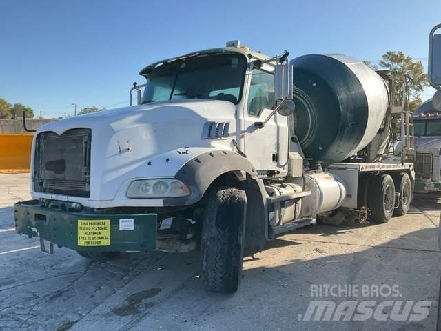 Mack GU813 Anders