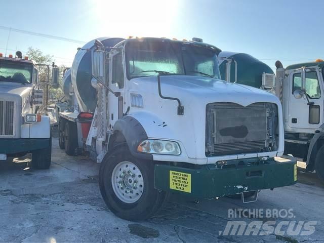 Mack GU813 Anders