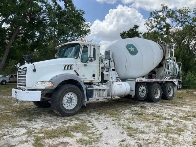 Mack GU813 Anders