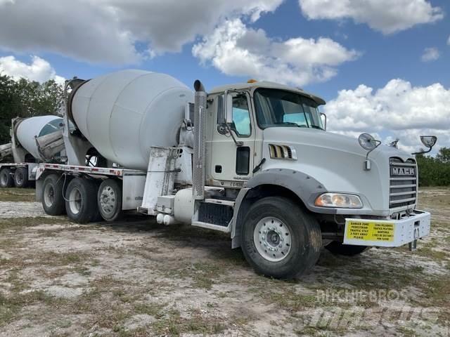 Mack GU813 Anders
