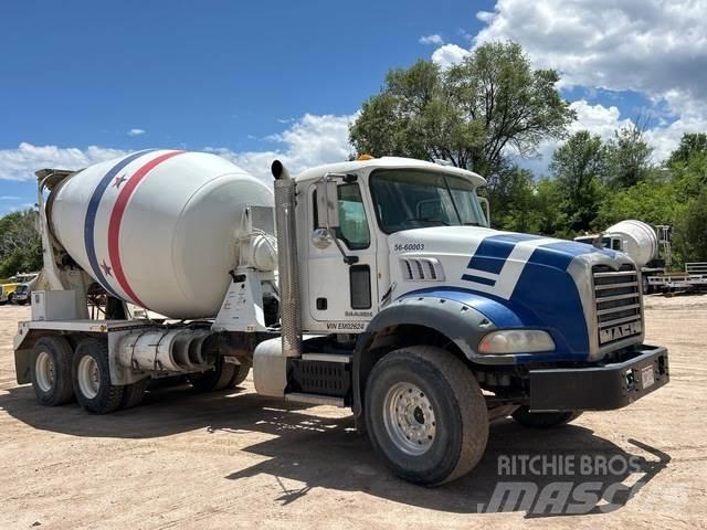 Mack GU813 Anders