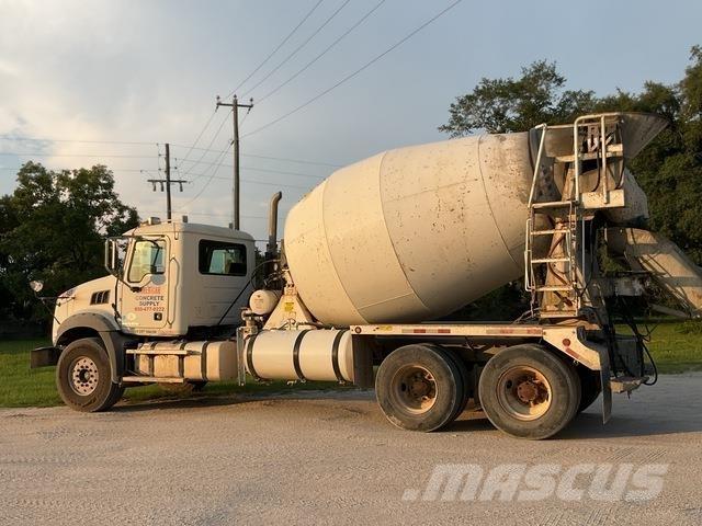 Mack GU813 Anders