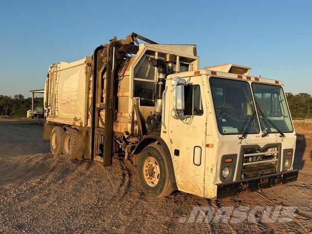 Mack LEU613 Vuilniswagens