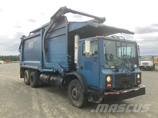 Mack MR688S Vuilniswagens