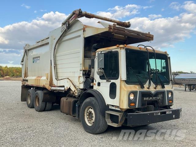 Mack MRU613 Vuilniswagens