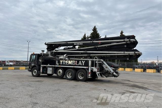 Mack MRU613 Betonpomptrucks