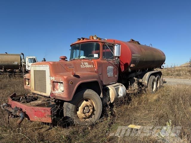 Mack R688ST Water tankwagens