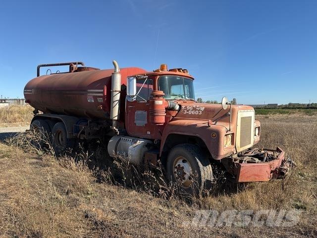Mack R688ST Water tankwagens