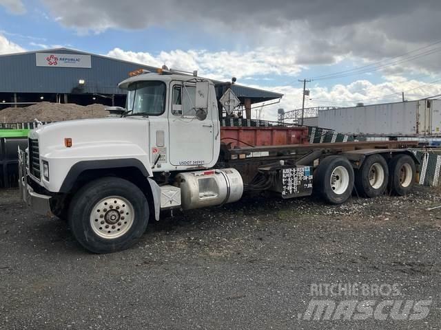Mack RD688S Portaalsysteem vrachtwagens