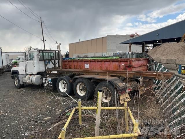 Mack RD688S Portaalsysteem vrachtwagens