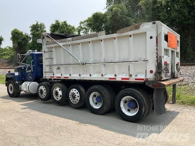 Mack RD688S Kipper