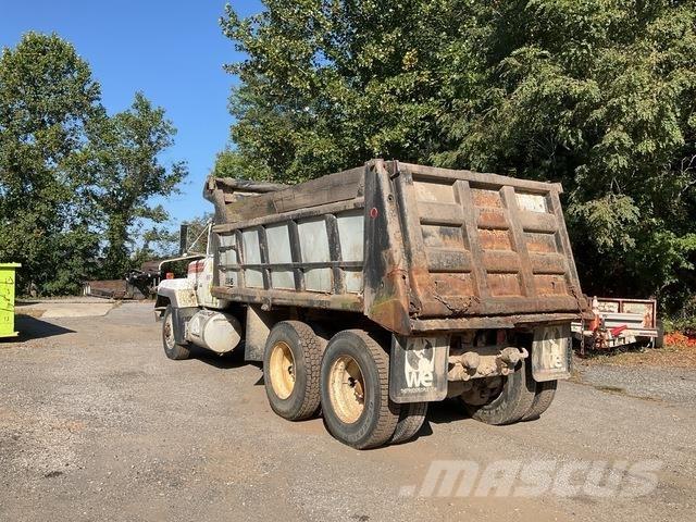Mack RD688S Kipper