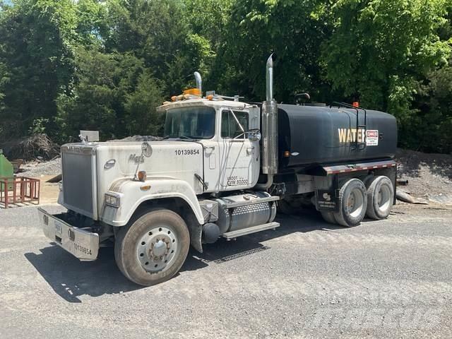 Mack RW613 Water tankwagens