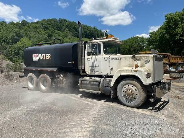 Mack RW613 Water tankwagens