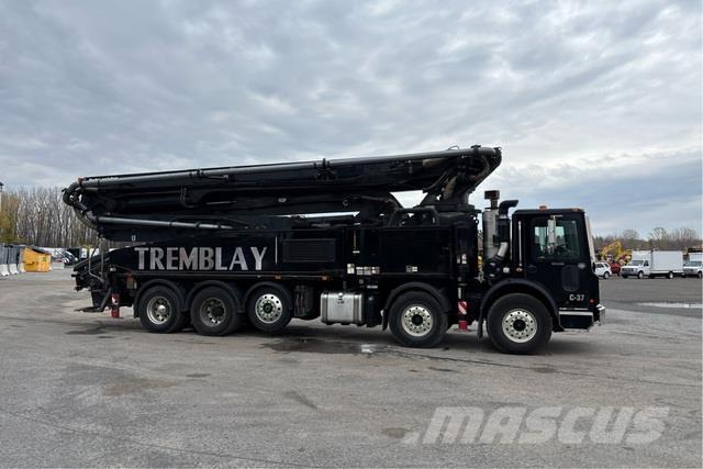 Mack TE84 Betonpomptrucks