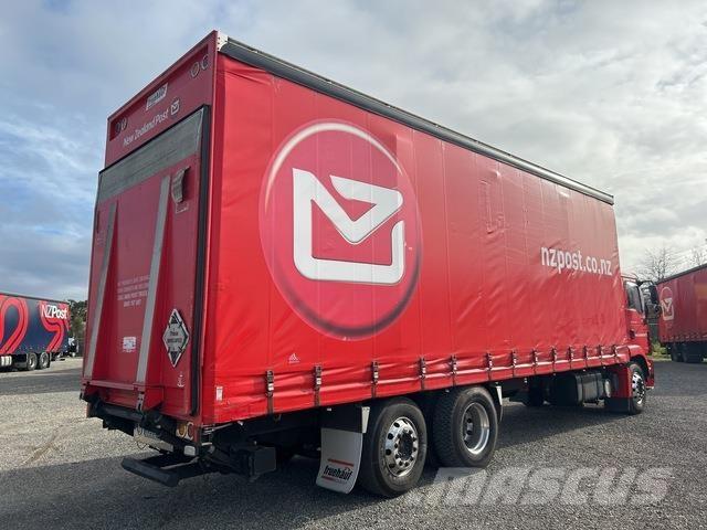MAN TGM 26.340 Schuifzeilopbouw
