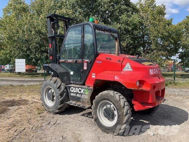 Manitou M26-4 Vorkheftruck voor zwaar terrein