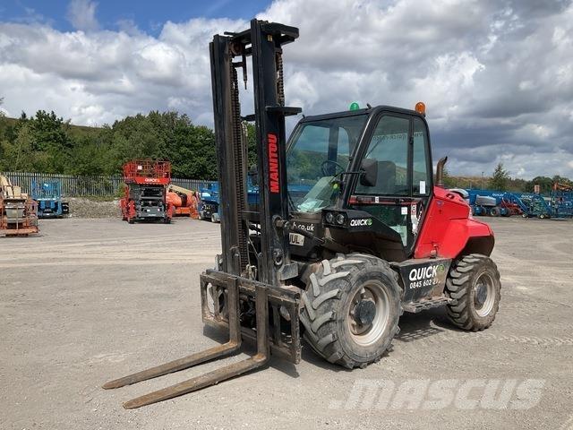 Manitou M30-4 Vorkheftruck voor zwaar terrein