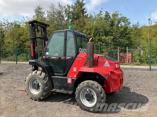 Manitou M30-4 Vorkheftruck voor zwaar terrein