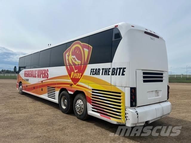 MCI J4500 Minibussen