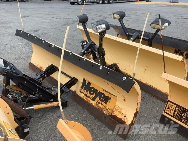 Meyer LP-8.5 Sneeuwschuivers en -ploegen