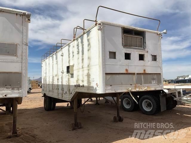 Miller M348A2 Gesloten opbouw trailers