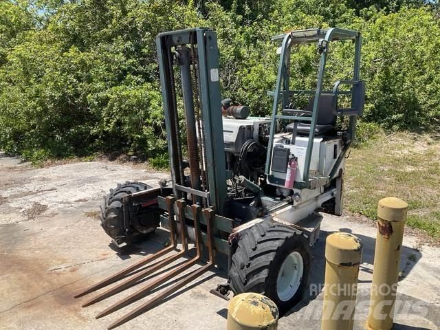 Moffett M5000 Meeneemheftrucks