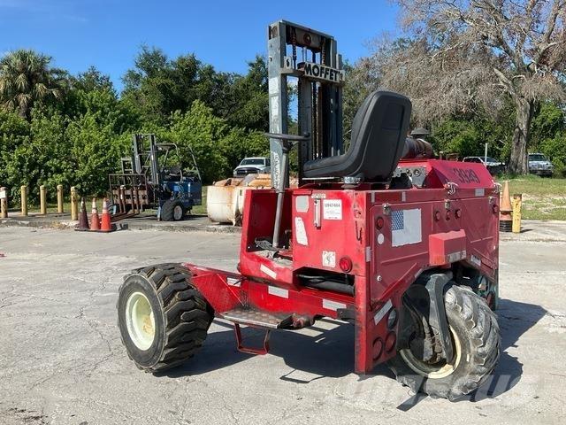Moffett M5000 Meeneemheftrucks