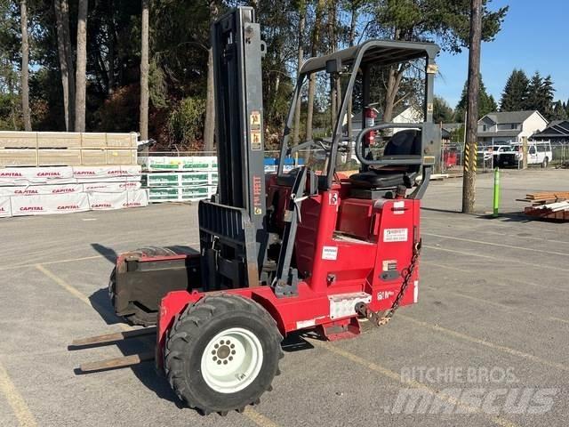 Moffett M5500 Meeneemheftrucks
